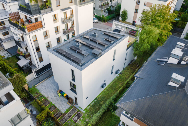 Sesja zdjęciowa domu z drona